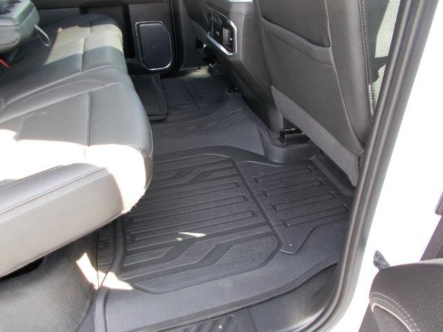 2023 GMC Sierra 1500 Vehicle Photo in LOWELL, MA 01852-4336