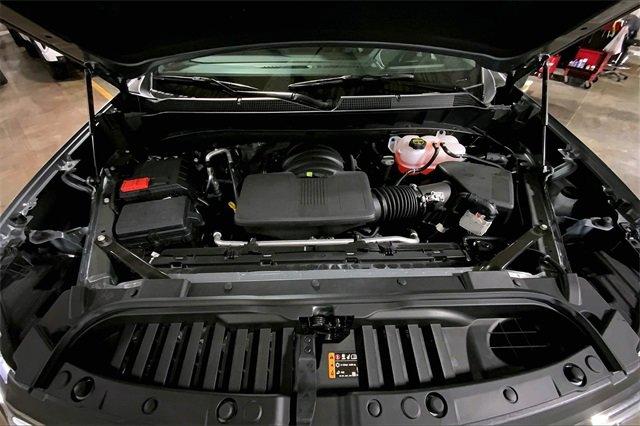 2025 Chevrolet Silverado 1500 Vehicle Photo in KANSAS CITY, MO 64114-4502