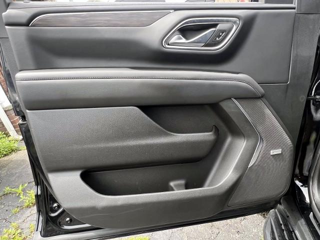 2023 Chevrolet Suburban Vehicle Photo in Roslyn, NY 11576