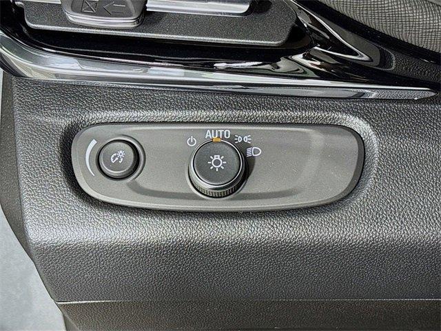 2025 Buick Envista Vehicle Photo in PUYALLUP, WA 98371-4149