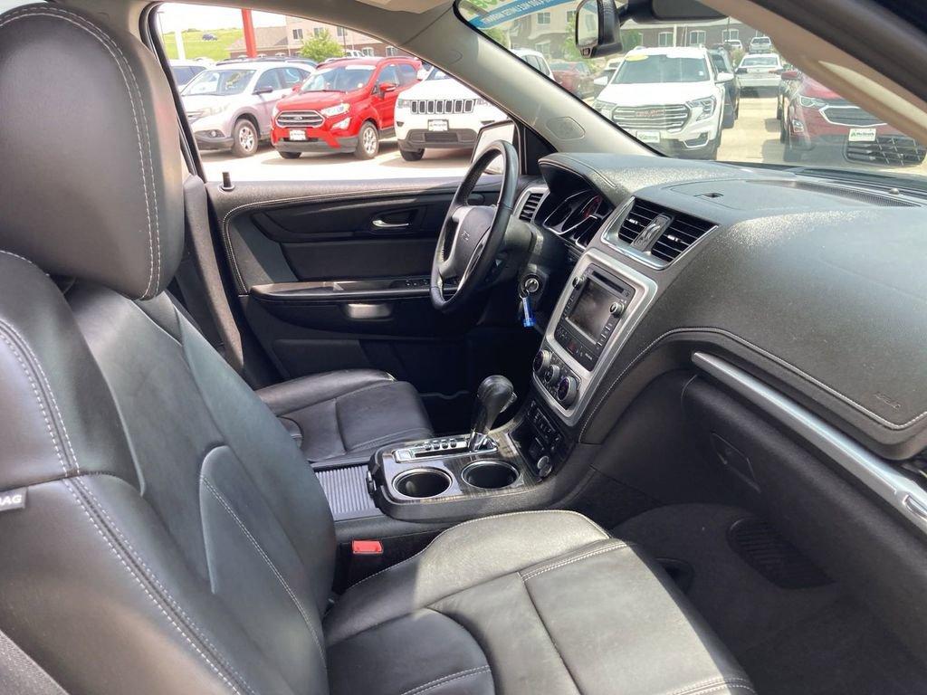2017 GMC Acadia Limited Vehicle Photo in Marion, IA 52302
