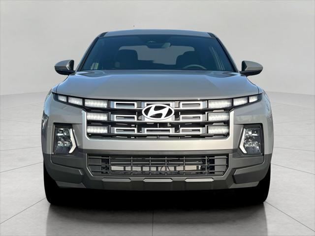 2025 Hyundai SANTA CRUZ Vehicle Photo in Green Bay, WI 54304