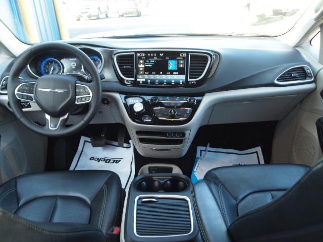 2023 Chrysler Pacifica Vehicle Photo in MADISON, IN 47250-1611