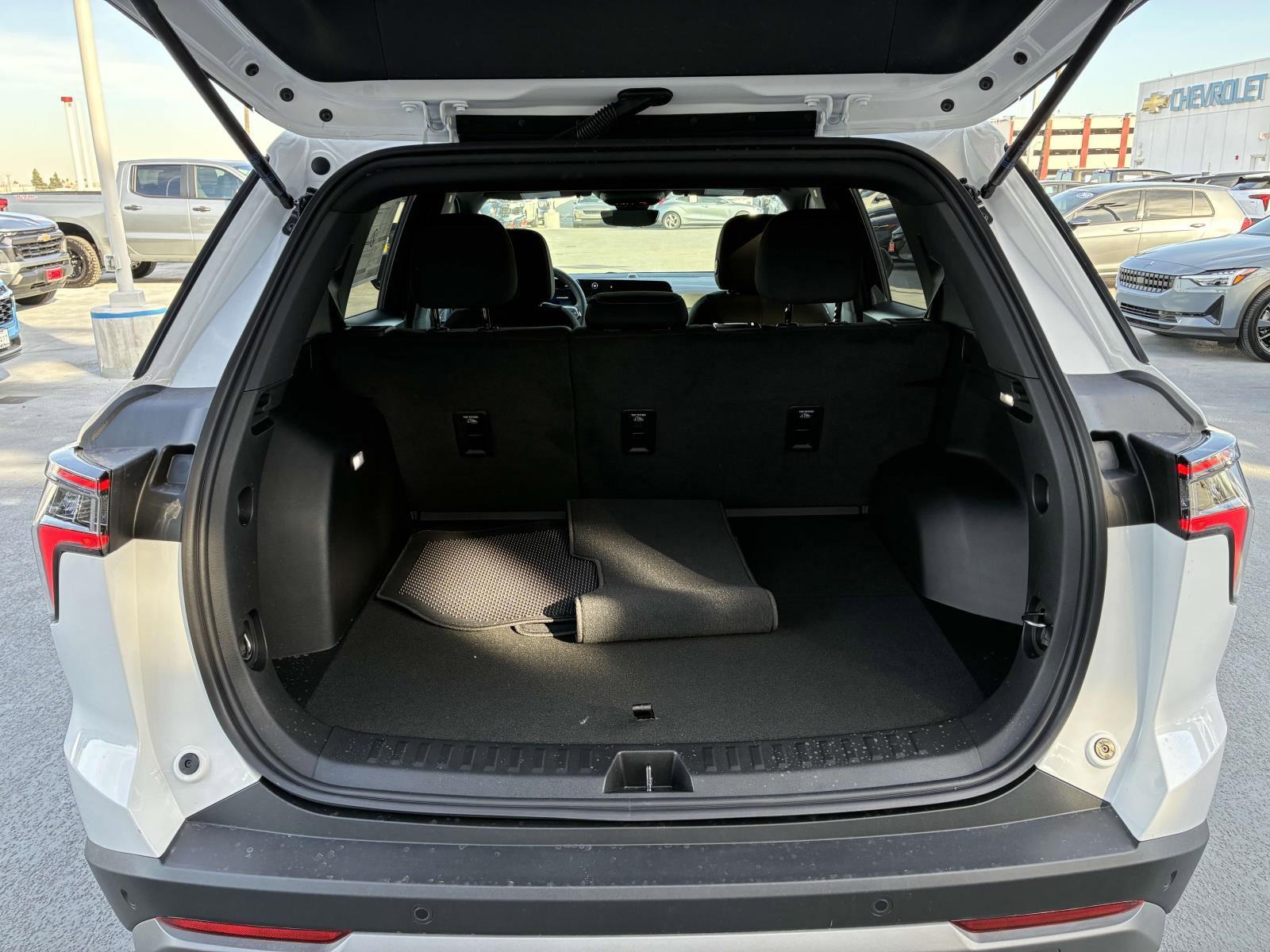 2025 Chevrolet Equinox Vehicle Photo in LOS ANGELES, CA 90007-3794