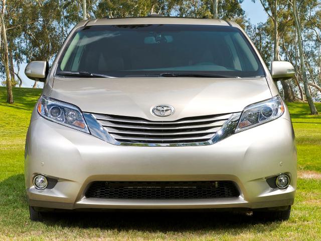 2015 Toyota Sienna Vehicle Photo in GREEN BAY, WI 54304-5303