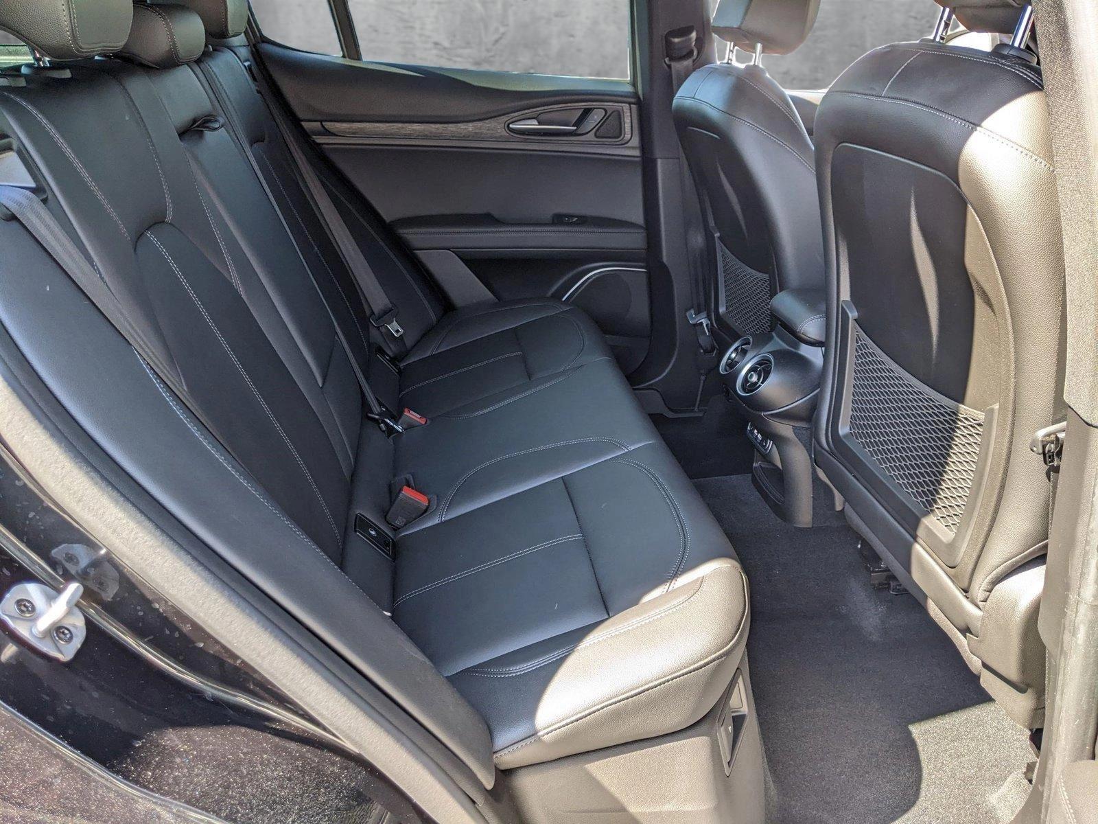 2022 Alfa Romeo Stelvio Vehicle Photo in Cockeysville, MD 21030