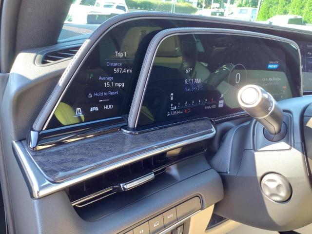 2021 Cadillac Escalade Vehicle Photo in SMITHTOWN, NY 11787-5023