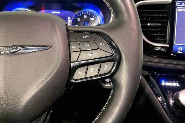 2021 Chrysler Pacifica Vehicle Photo in Lees Summit, MO 64086