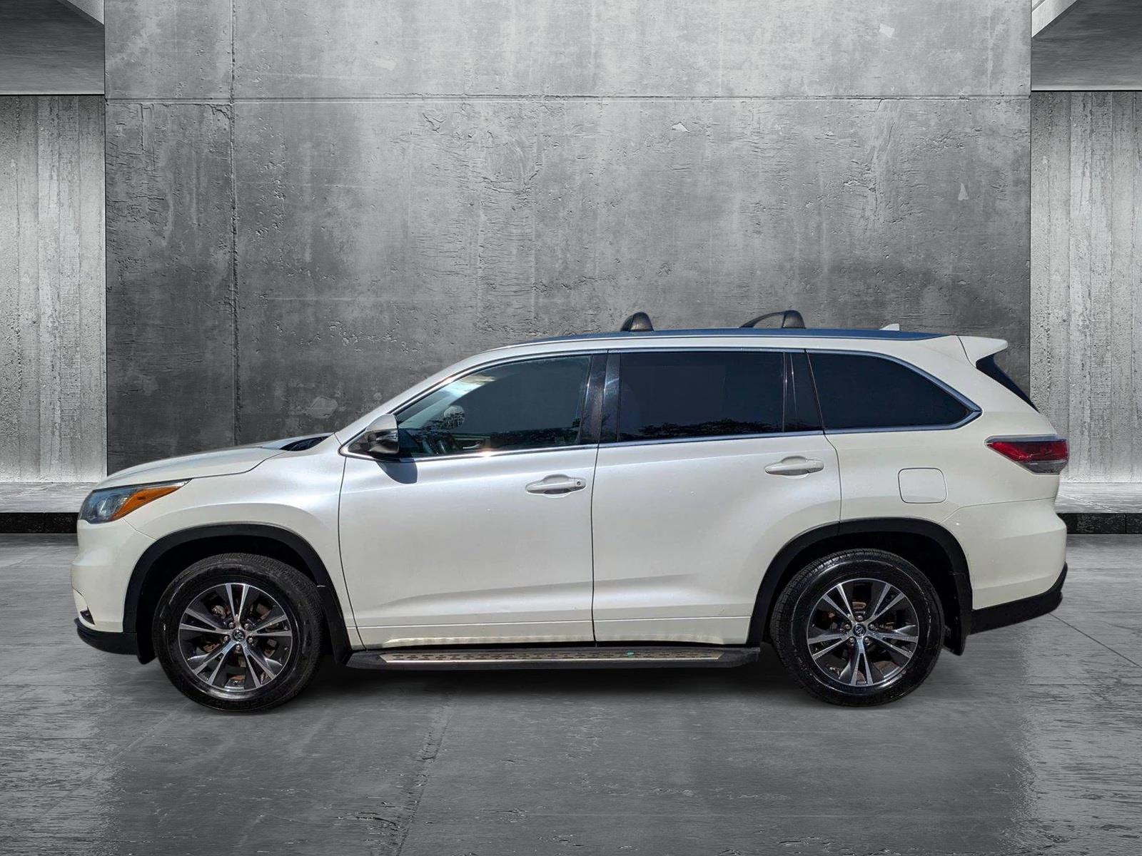 2016 Toyota Highlander Vehicle Photo in Tampa, FL 33614
