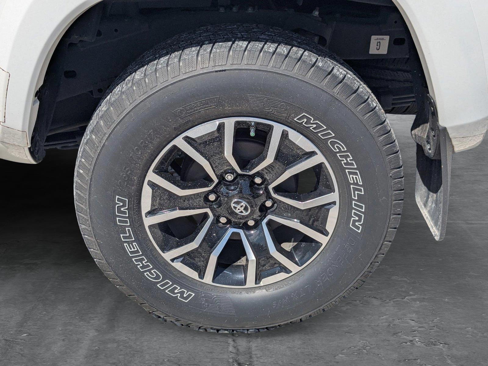 2021 Toyota Tacoma 4WD Vehicle Photo in Tampa, FL 33614