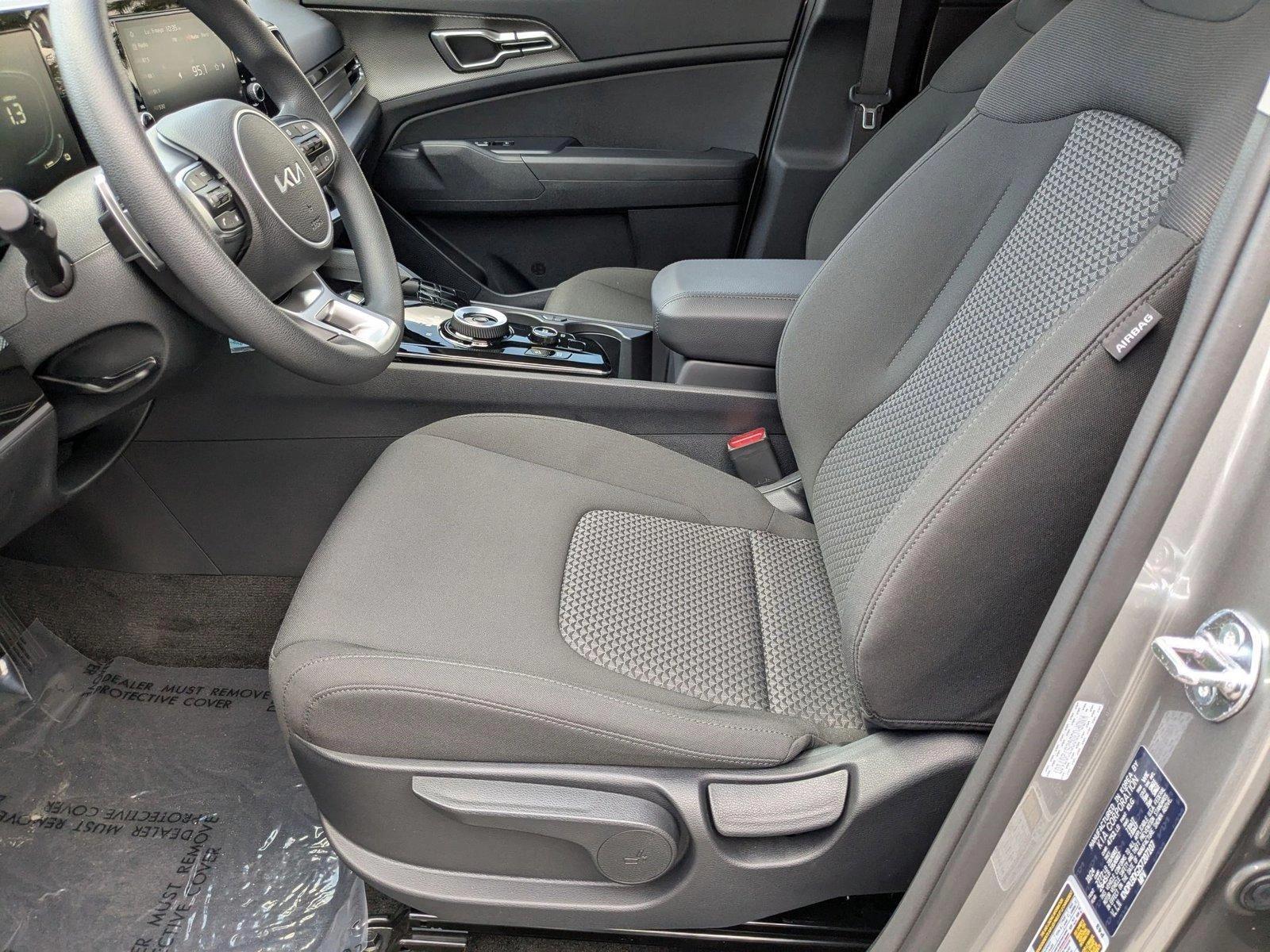 2025 Kia Sportage Hybrid Vehicle Photo in Miami, FL 33169
