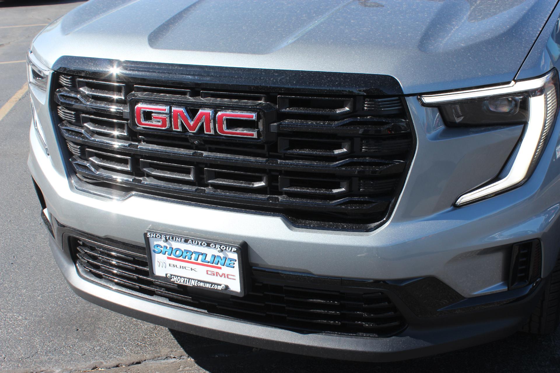 2025 GMC Acadia Vehicle Photo in AURORA, CO 80012-4011