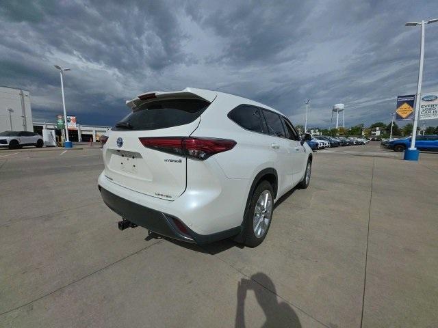 2021 Toyota Highlander Vehicle Photo in ENGLEWOOD, CO 80113-6708