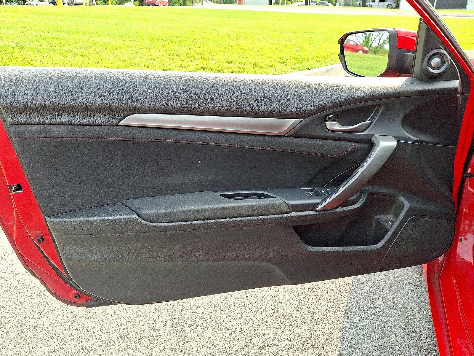2018 Honda Civic Si Coupe Vehicle Photo in Mechanicsburg, PA 17050-2306
