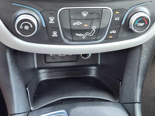 2022 Chevrolet Equinox Vehicle Photo in DENTON, TX 76210-9321