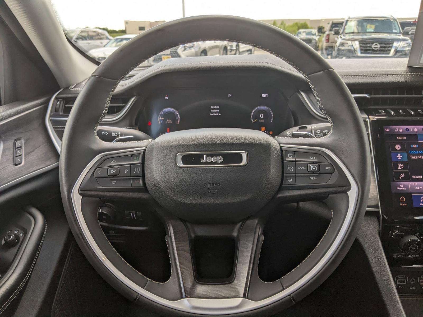 2023 Jeep Grand Cherokee Vehicle Photo in Seguin, TX 78155