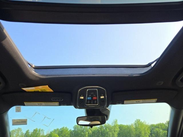 2023 Jeep Grand Cherokee 4xe Vehicle Photo in Cedar Rapids, IA 52402