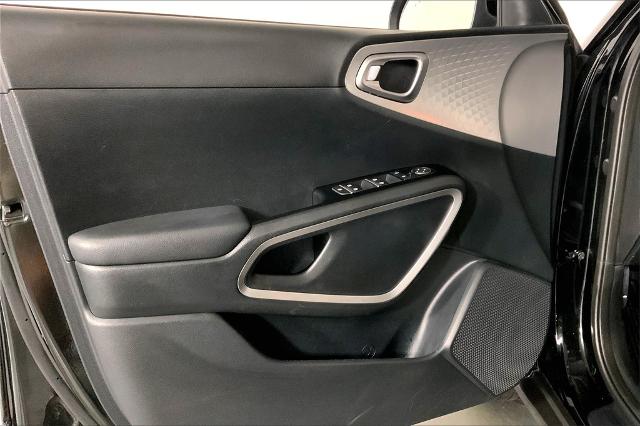 2024 Kia Soul Vehicle Photo in Lees Summit, MO 64086