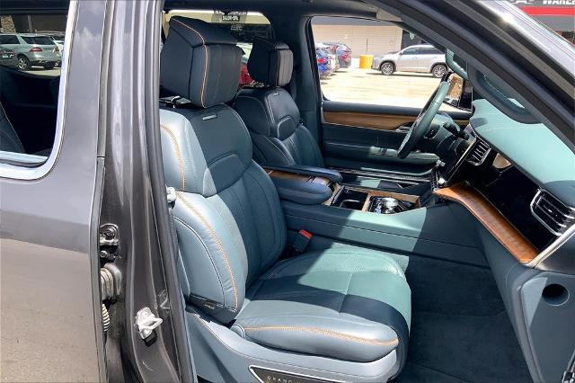 2022 Jeep Grand Wagoneer Vehicle Photo in Kansas City, MO 64114