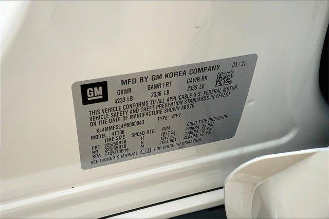 2023 Buick Encore GX Vehicle Photo in TOPEKA, KS 66609-0000