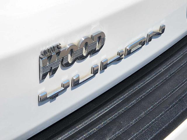 2022 GMC Yukon Vehicle Photo in DENTON, TX 76210-9321
