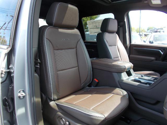 2025 GMC Sierra 2500 HD Vehicle Photo in LOWELL, MA 01852-4336