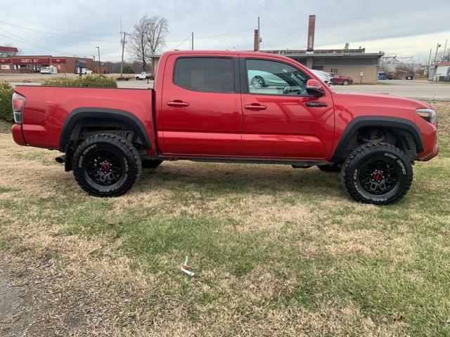 2017 Toyota Tacoma TRD Pro photo 5