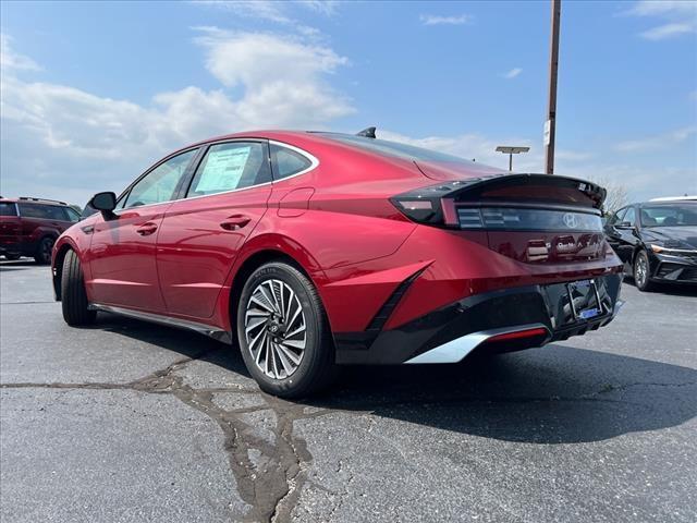 2024 Hyundai SONATA Hybrid Vehicle Photo in Shiloh, IL 62269