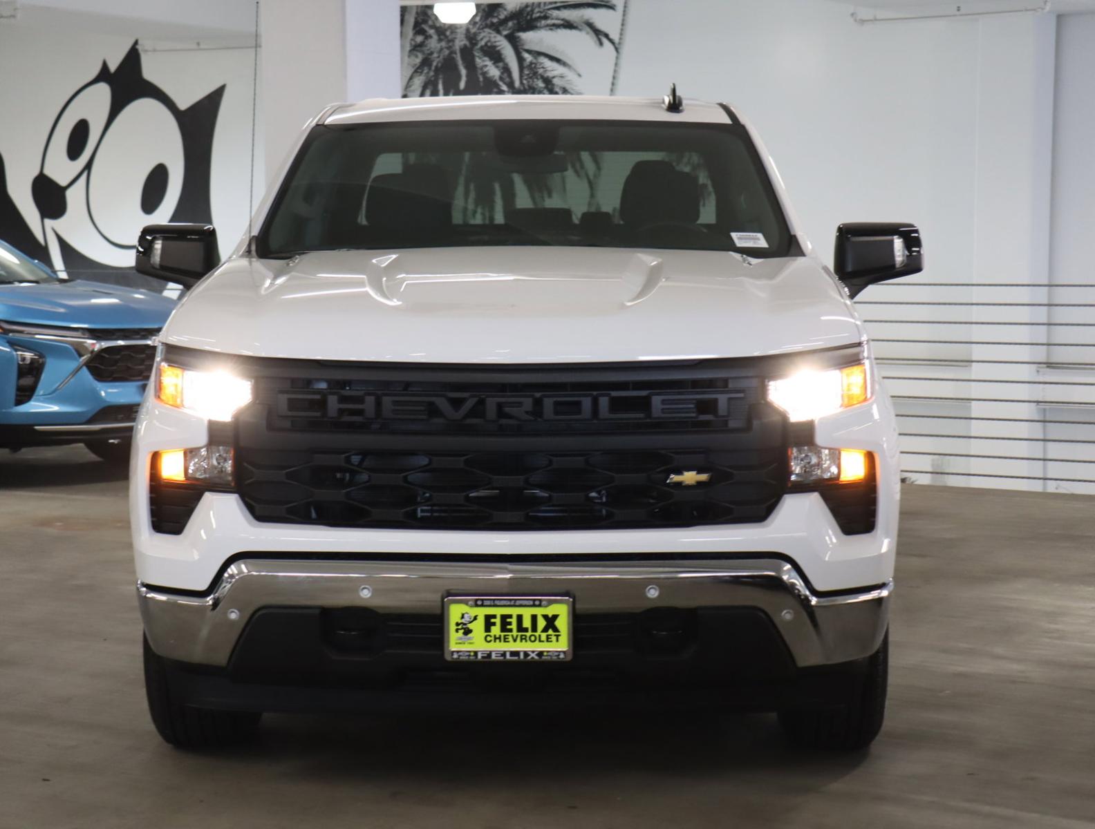 2025 Chevrolet Silverado 1500 Vehicle Photo in LOS ANGELES, CA 90007-3794