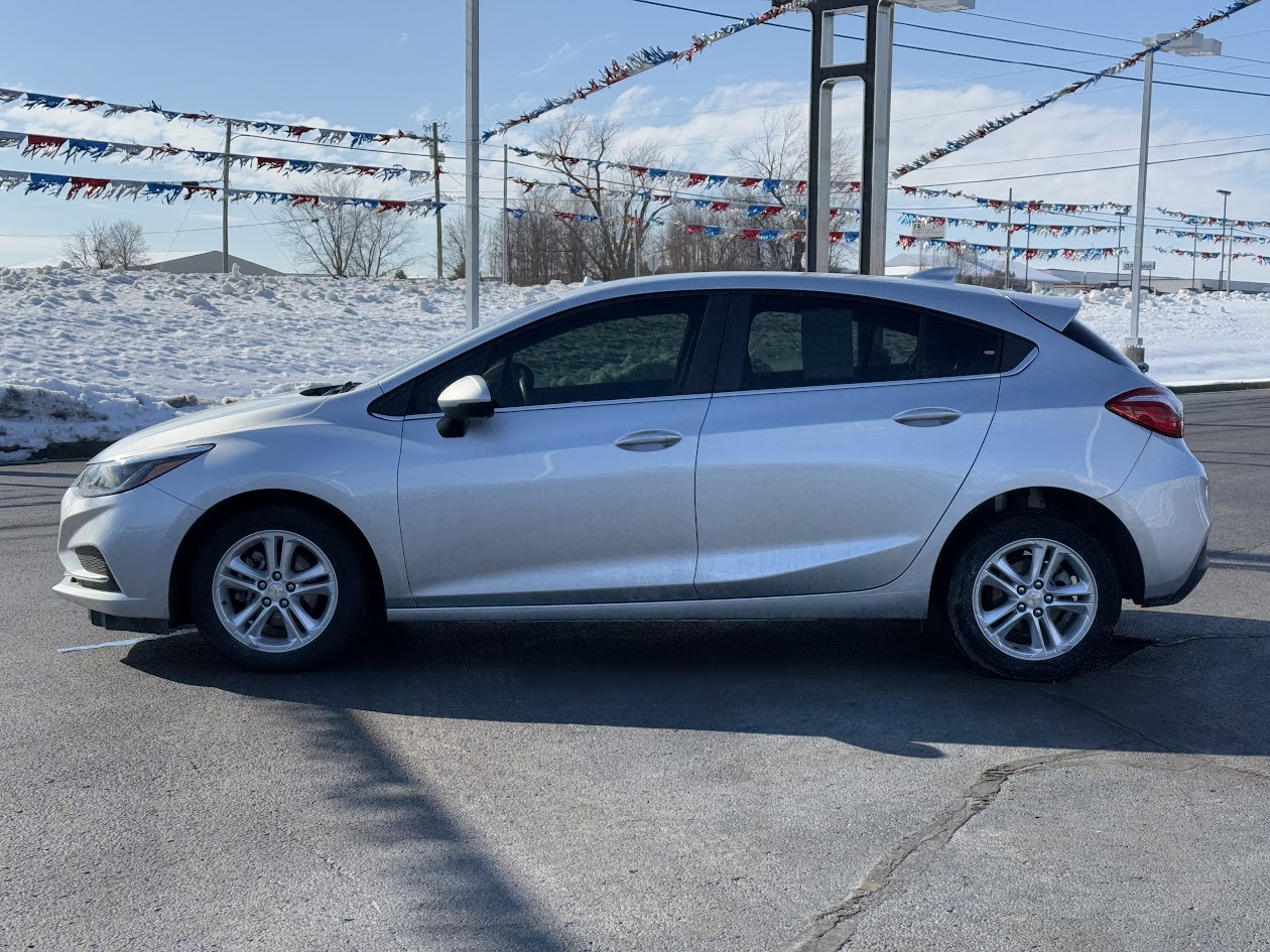 2018 Chevrolet Cruze Vehicle Photo in BOONVILLE, IN 47601-9633