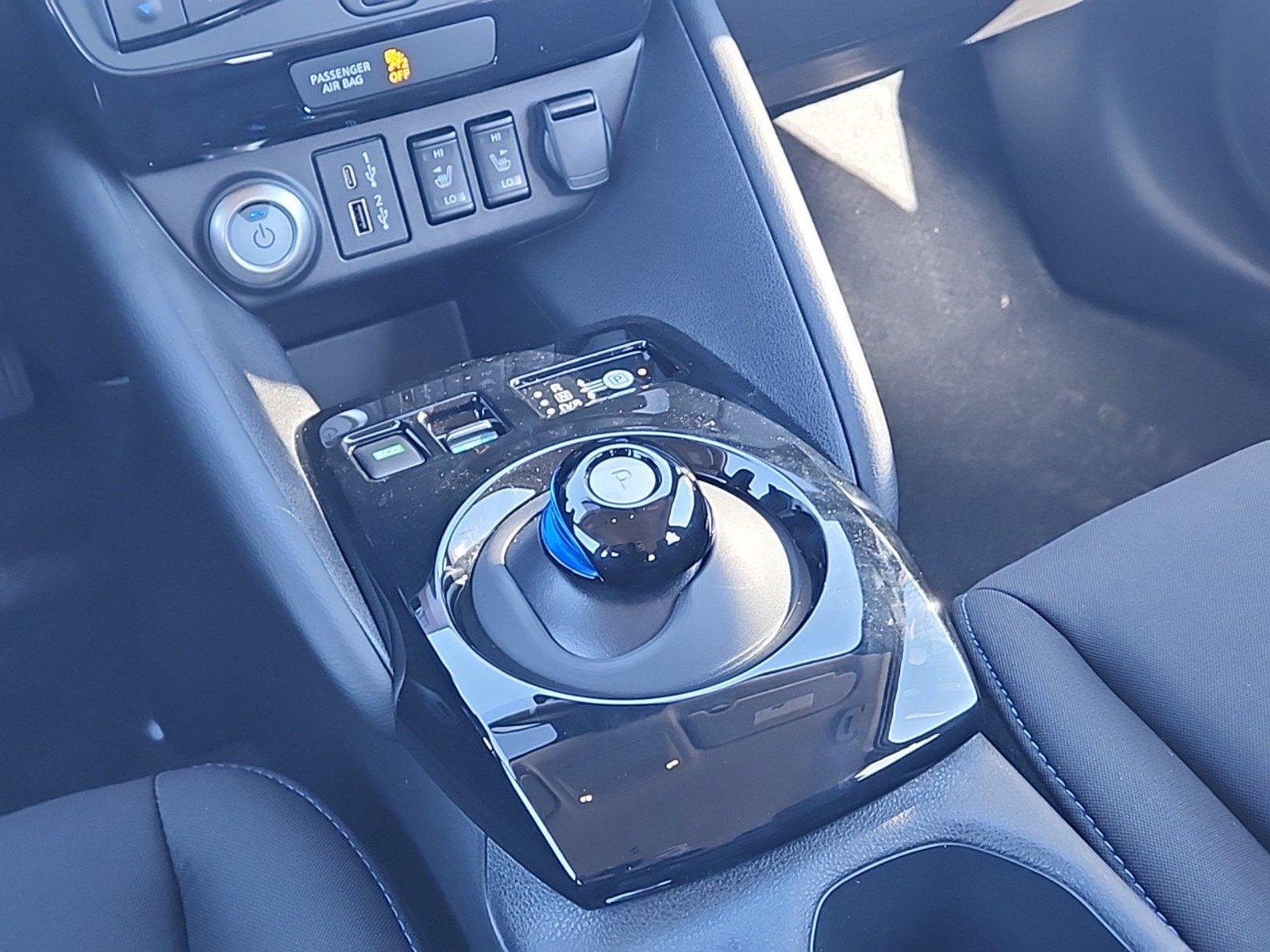 2025 Nissan LEAF Vehicle Photo in Albuquerque, NM 87110