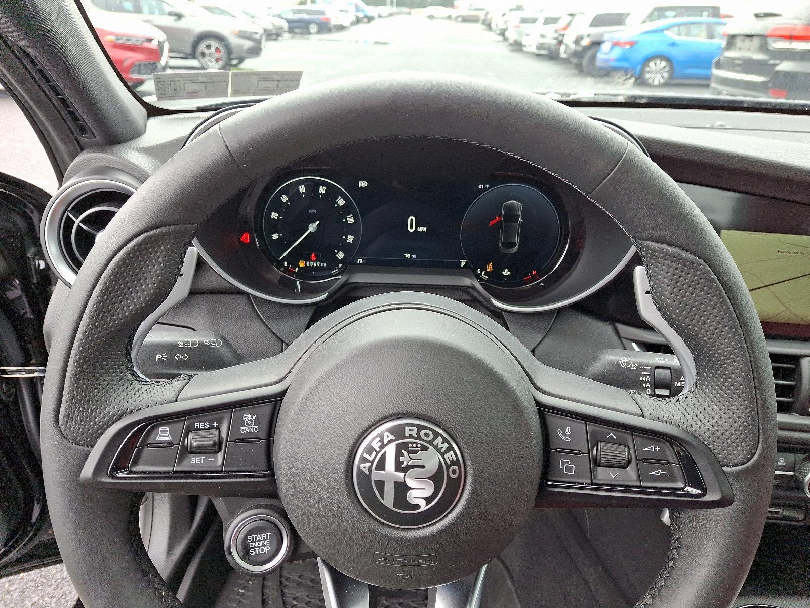 2025 Alfa Romeo Giulia Vehicle Photo in Mechanicsburg, PA 17050