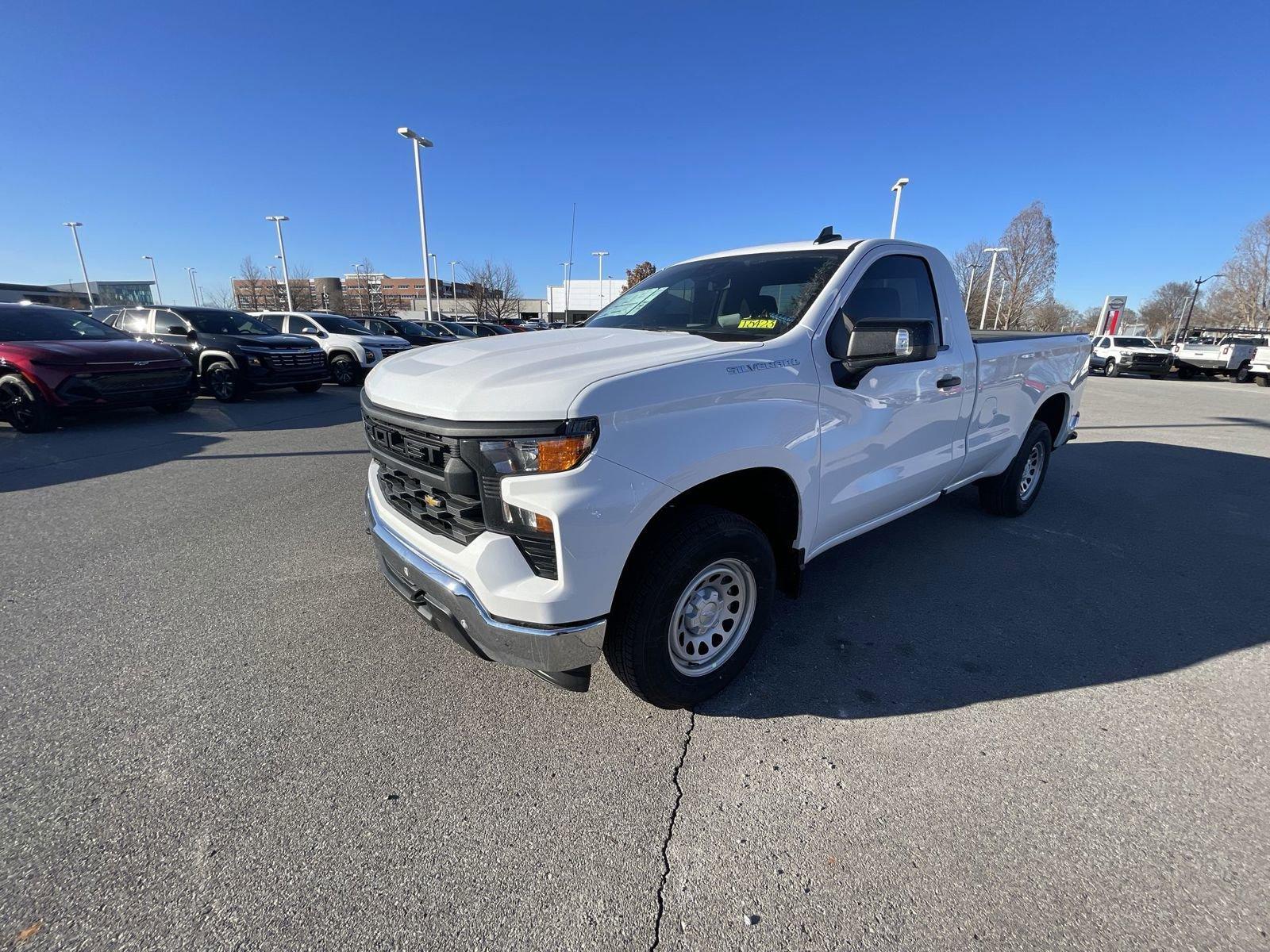 2025 Chevrolet Silverado 1500 Vehicle Photo in BENTONVILLE, AR 72712-4322