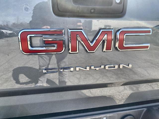 2022 GMC Canyon Vehicle Photo in WILLIAMSVILLE, NY 14221-2883