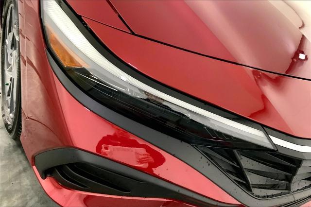 2024 Hyundai ELANTRA Vehicle Photo in Lees Summit, MO 64086