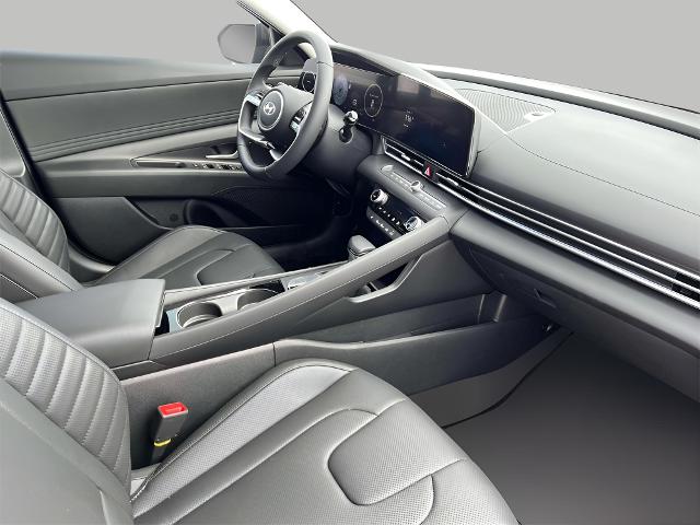2025 Hyundai ELANTRA Vehicle Photo in Green Bay, WI 54304