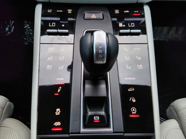 2022 Porsche Macan Vehicle Photo in GRAPEVINE, TX 76051