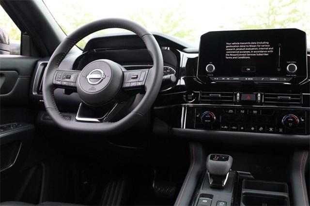 2025 Nissan Pathfinder Vehicle Photo in Hazelwood, MO 63042