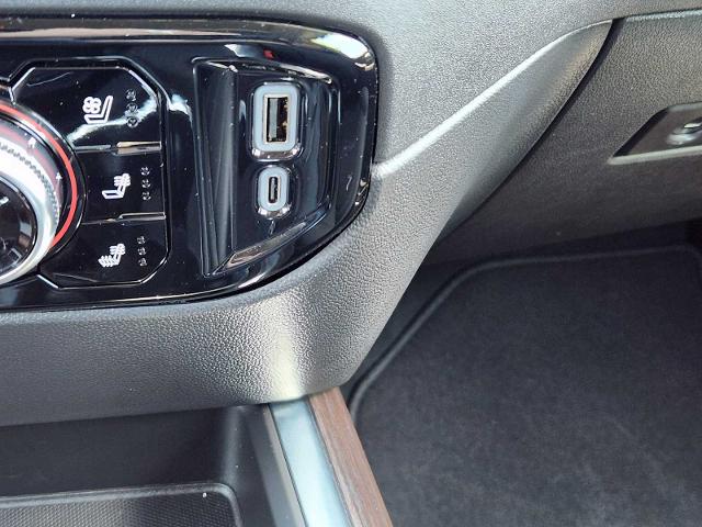 2024 GMC Sierra 1500 Vehicle Photo in DENTON, TX 76210-9321