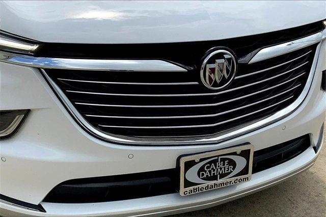 2024 Buick Enclave Vehicle Photo in TOPEKA, KS 66609-0000