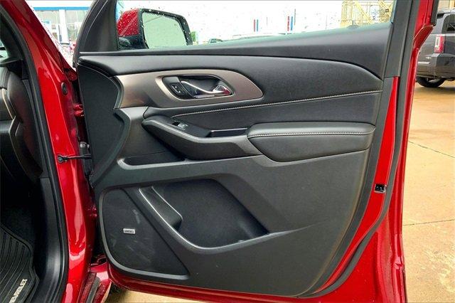 2023 Chevrolet Traverse Vehicle Photo in TOPEKA, KS 66609-0000