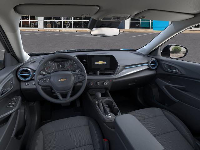 2025 Chevrolet Trax Vehicle Photo in MOON TOWNSHIP, PA 15108-2571