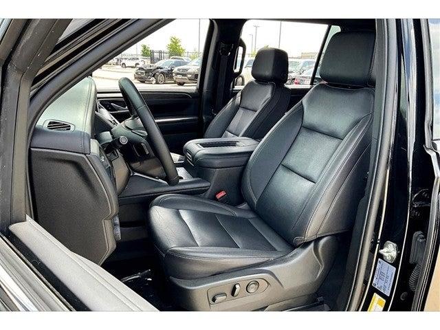 2023 Chevrolet Suburban Vehicle Photo in Grapevine, TX 76051