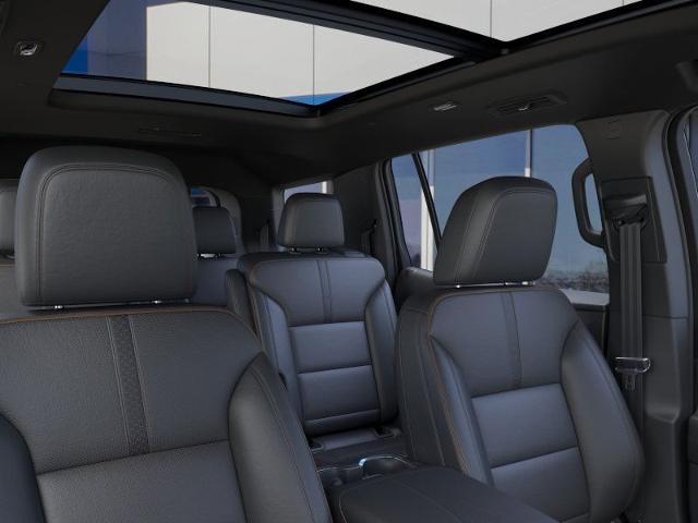 2025 Chevrolet Traverse Vehicle Photo in DANBURY, CT 06810-5034