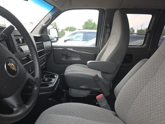 2014 Chevrolet Express Passenger Vehicle Photo in ENGLEWOOD, CO 80113-6708