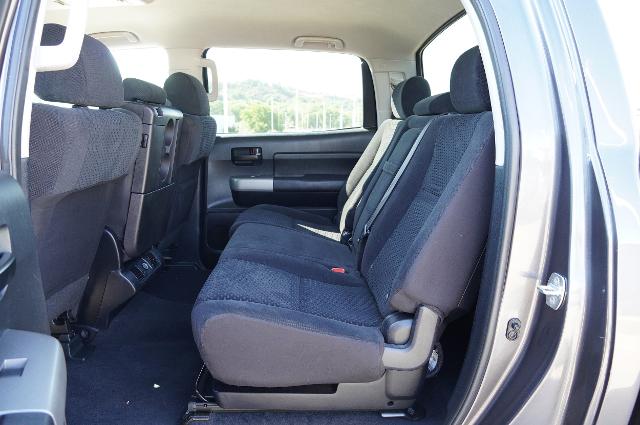 2012 Toyota Tundra 4WD Truck Vehicle Photo in Riverdale, UT 84405