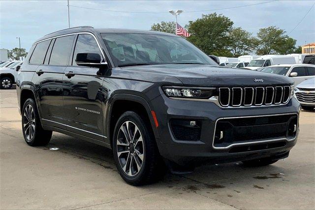 2021 Jeep Grand Cherokee L Vehicle Photo in TOPEKA, KS 66609-0000