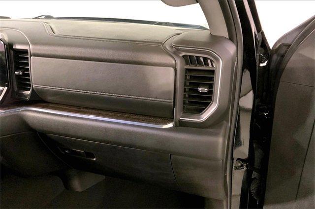 2024 Chevrolet Silverado 1500 Vehicle Photo in KANSAS CITY, MO 64114-4502