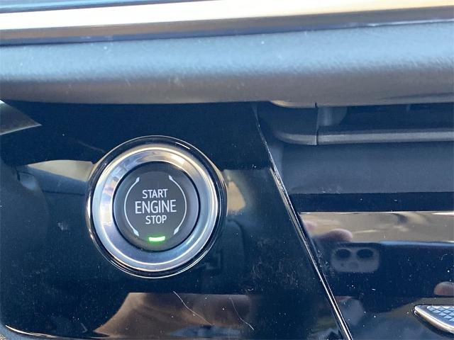 2024 Buick Envision Vehicle Photo in GOODYEAR, AZ 85338-1310