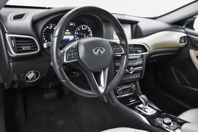 2018 INFINITI QX30 Vehicle Photo in Akron, OH 44312